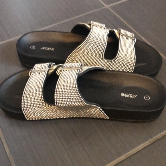 🪩Embellished Sandals (inexpensive version of Madden Girl sandals) - Picture 5 of 8